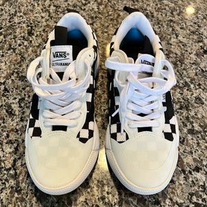 Women’s Vans Ultra Range